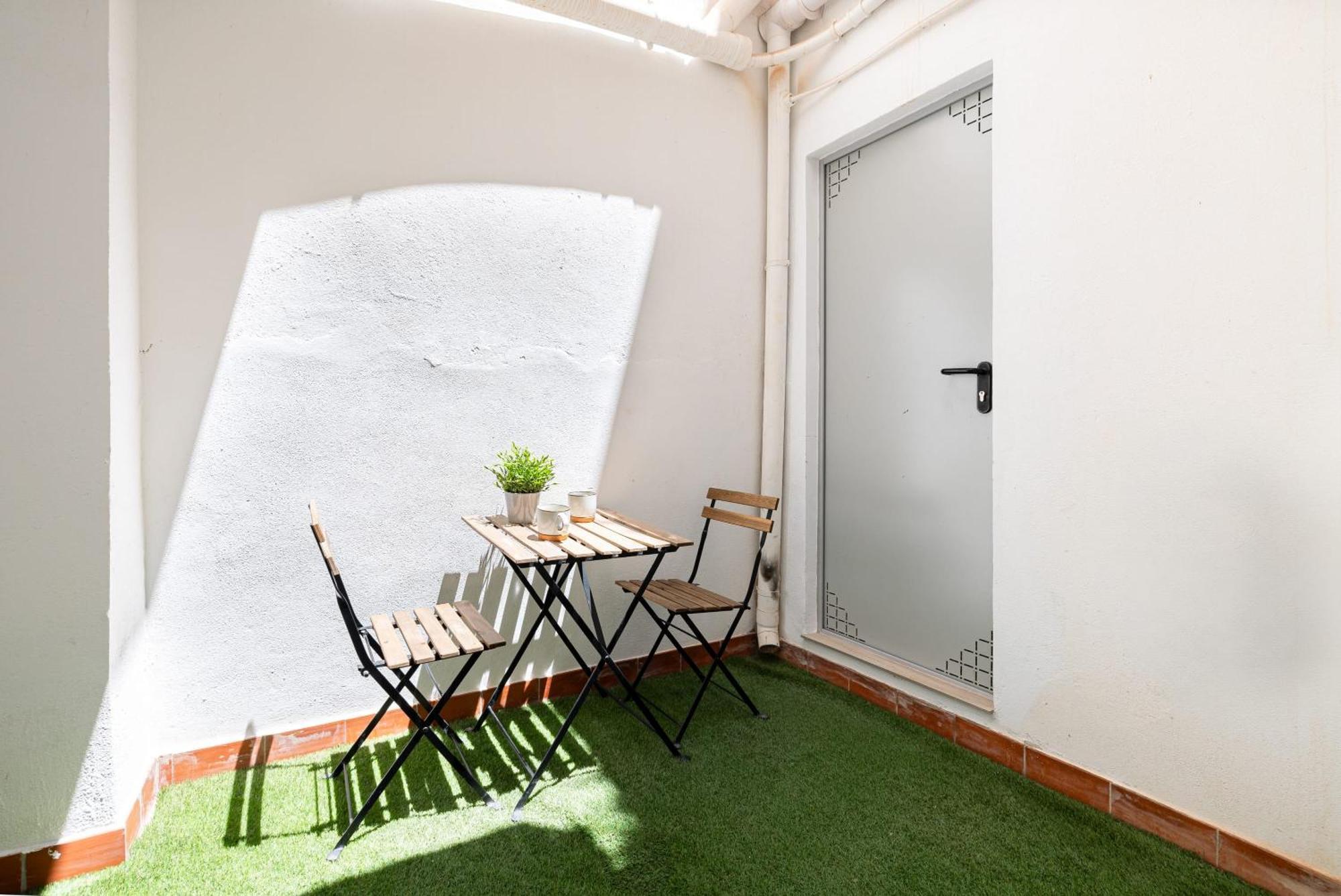 Cozy Apartment In The Heart Of Malaga Luaran gambar